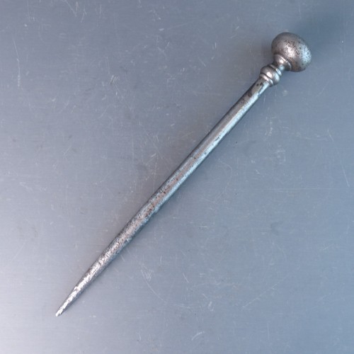 Vintage antique podger - /,