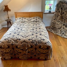 Vintage Nina Campbell “Meredith”Custom Made Piped And Interlined Fitted Bedcover