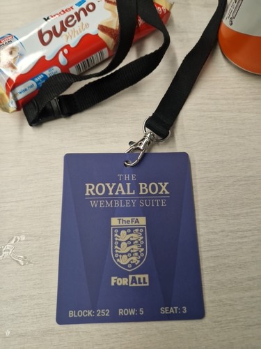 The royal box - -, suite