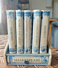 6 Miniature William