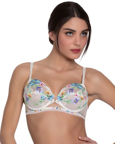 32b lise charmel - lise, baisers
