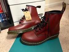 Size 8 Men's Dr Doc Martens