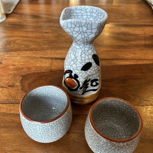 Japanese sake set - cup, tokuchi