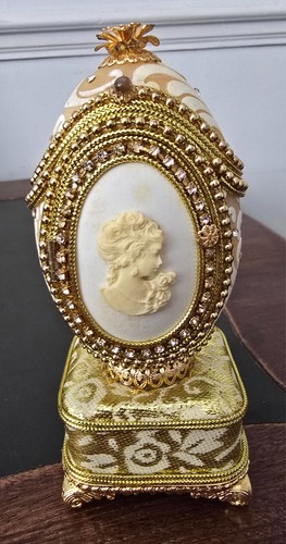 Diamond style egg - diamond,