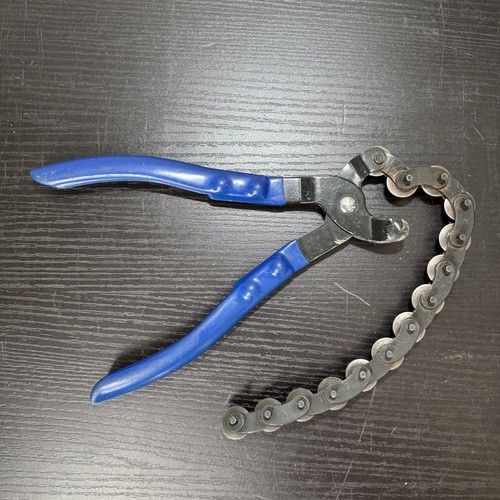 Exhaust cutting metal pipe - cutting,