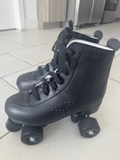 Unisex Indoor Outdoor Graffiti Designed Roller Skates 4 Wheel White Flash Wheels