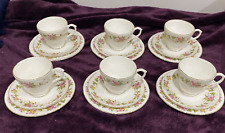 Vintage Salisbury's Fine Bone China 18 Piece Roses Tea Set With Gold Trim Boxed