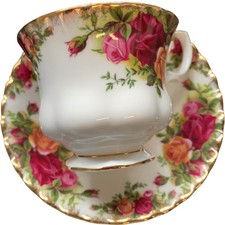 Royal Albert Old Country Roses