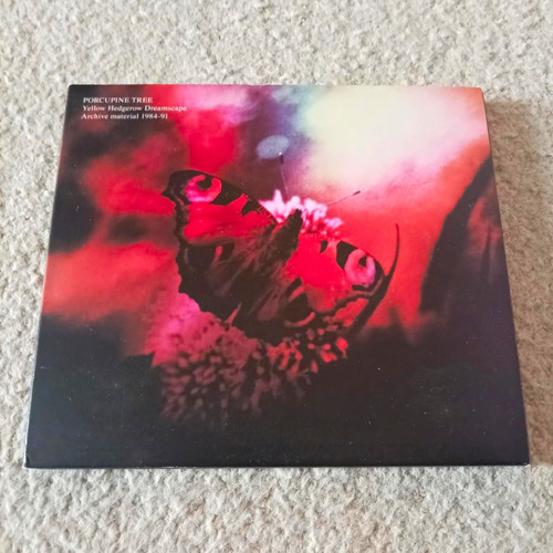 Porcupine tree yellow - yellow, hedgerow