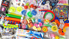 100 Small Assorted Unisex Party Bag Fillers/Lucky Dip Prizes / Pocket Money Toys
