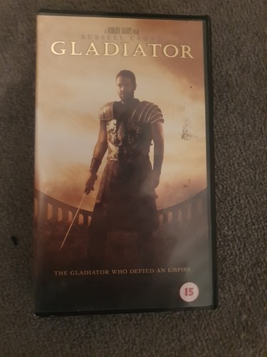 Gladiator vhs video tape - video,