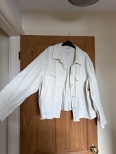 Cream Lightweight Denim Jacket. Distressed Hem. TU. Size 20.