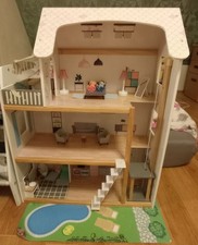 Doll House Wooden, 3 storey