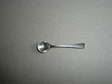 E S Barnsley & Co, Birmingham. Hallmarked. Solid Silver Mustard Spoon. 3.95g.