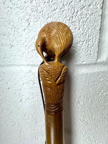 Vintage hand carved kiwi - carved,
