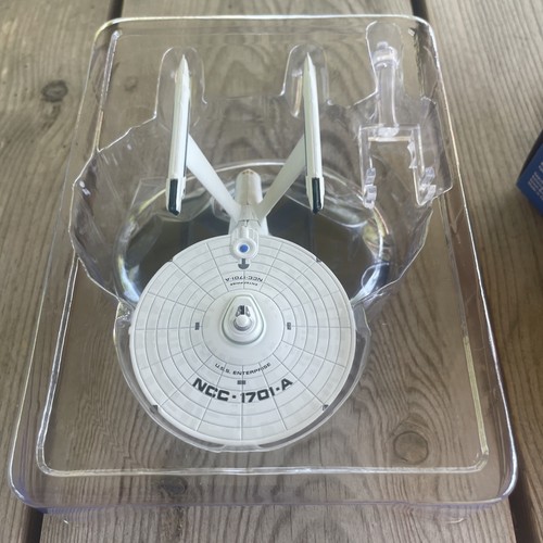 Eaglemoss star trek uss - eaglemoss,