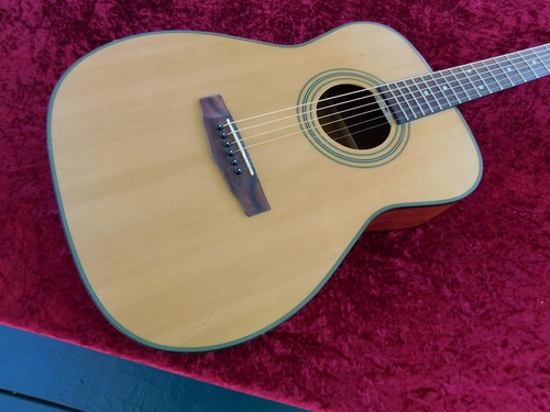 Cort 550 concert size - cort,