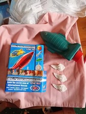 Thunderbirds International Rescue Collectables 3x IR Badges  Funfax Bubblebath 