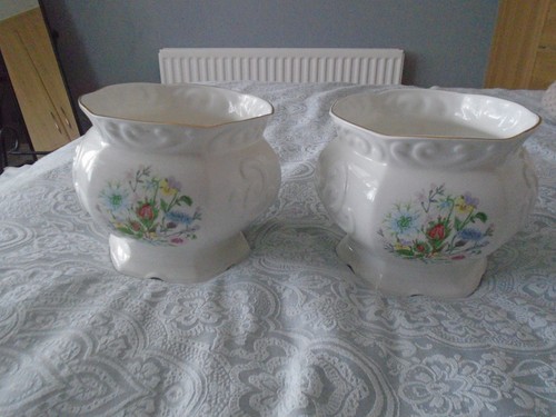 Pair aynsley wild tudor - a,