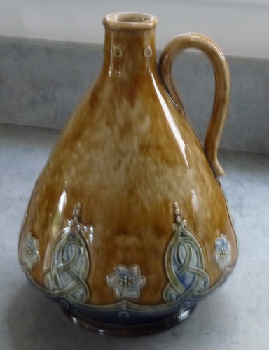 Royal doulton whisky flagon - royal,