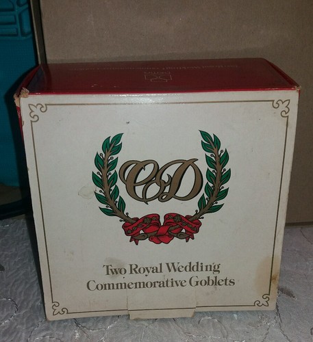 Two royal wedding - royal,