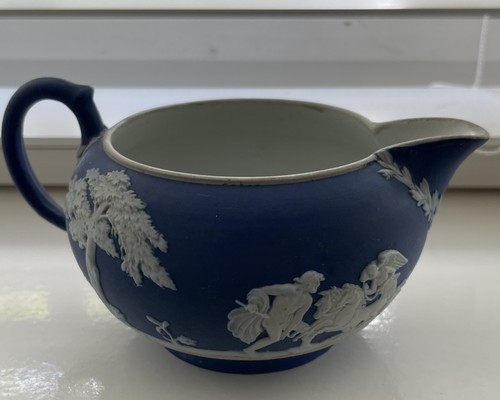 Wedgewood milk jug - milk,