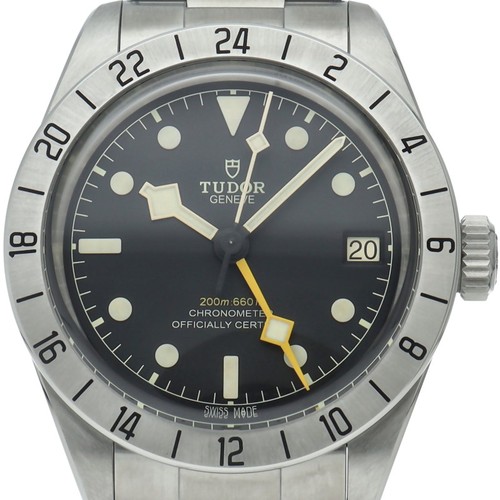 Tudor black bay pro - tudor,
