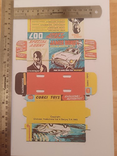 Corgi 261 base stand james - corgi,