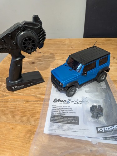 Kyosho mini 4x4 blue suzuki - mini, z