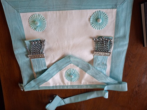 Vintage masons apron - vintage, masonic