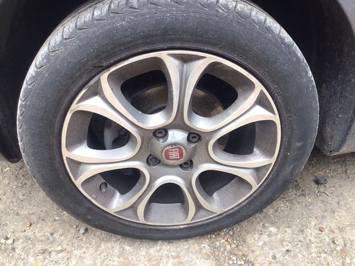 Fiat grande punto alloy wheel - fiat,