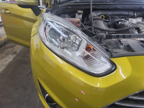 Headlight drivers ford fiesta - headlight,