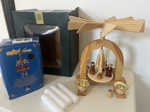 Tier weihnachts pyramide - 1,