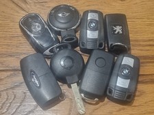 JOB LOT OF 8 USED CAR KEYS IN