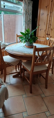 Solid pine dining table and - , 4