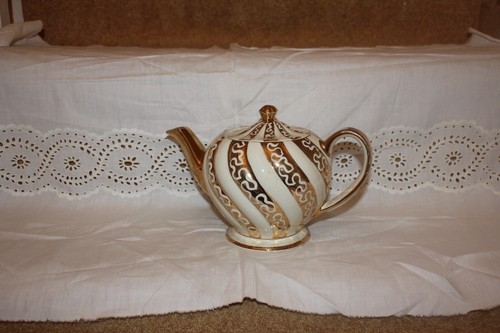 9817d lovely vintage sadler - lovely,