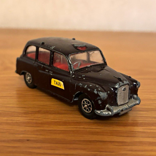 Corgi toys austin london taxi - toys,