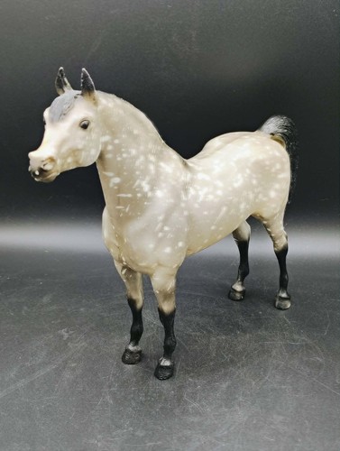 Breyer dapple gray - breyer,