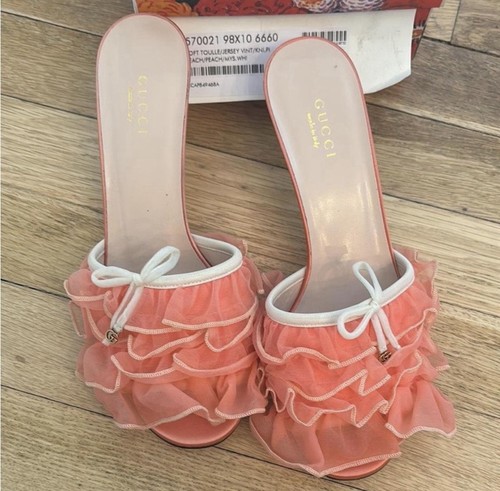 Gucci pink ruffle kitten - gucci,