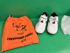 UK 8.5 -  white  Martial Arts