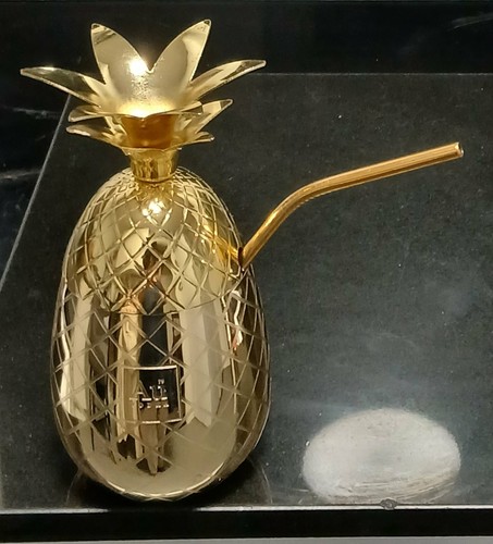 Vodka gold pineapple metal - pineapple,