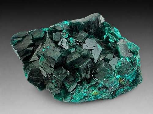Dioptase with fornacite - dioptase,
