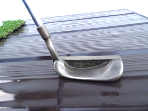 Hot blade golf - hot, putter