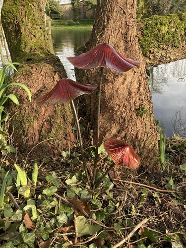 Red metal lustre toadstool - red, /