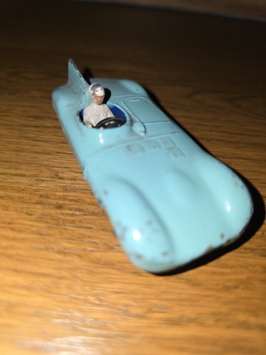 Dinky toys jaguar type - type, d