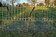 Pair Of Heavy Duty Galvanized Drive/Entrance Gates**Very Good Condition***8 Foot