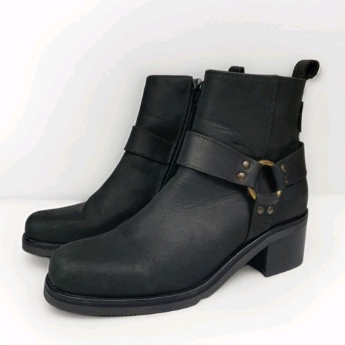 Russell bromley classic - &,