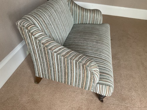 Beautiful looking seat - beautiful,