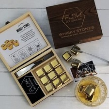 Gold metal whisky - gold, stones