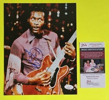 CHUCK BERRY SIGNED 8"X10"